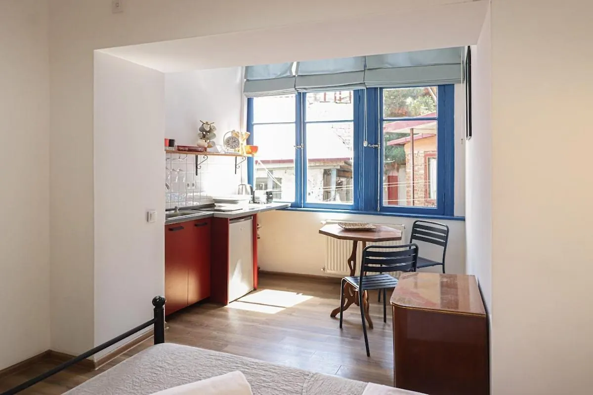 Unique 3-Studio Combo For 6 Guests By Wehost Tiflis Apartamento